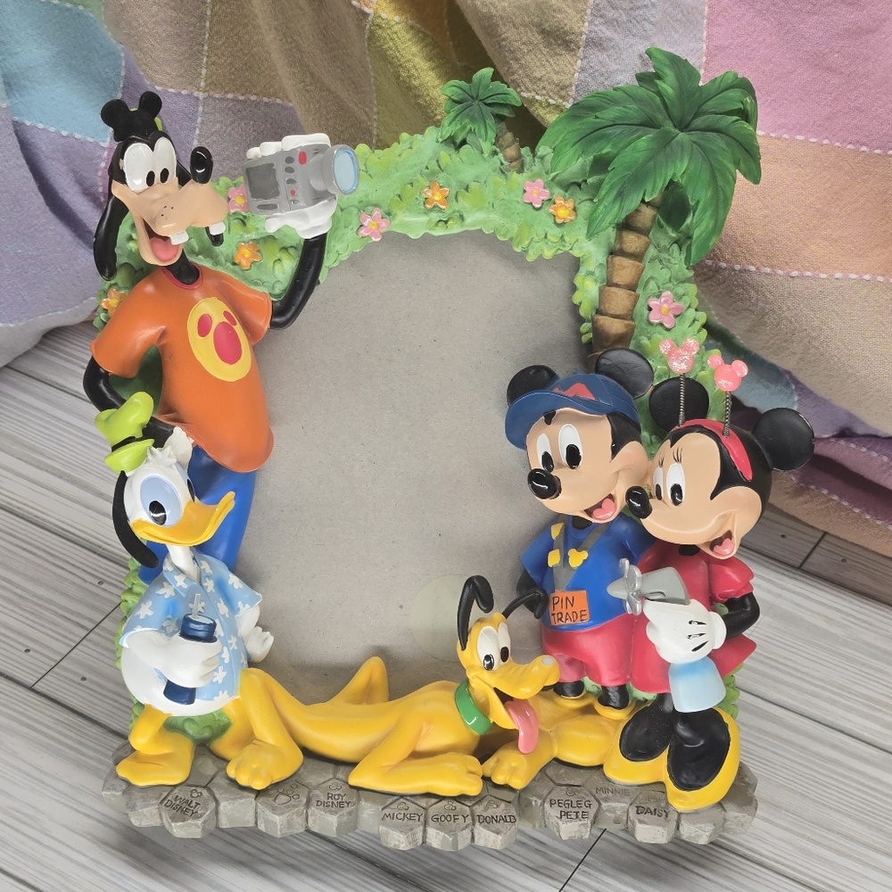 Disney Parks Souvenir Fab 5 "Pin Trade" Picture 4"x6" (Resin) Frame